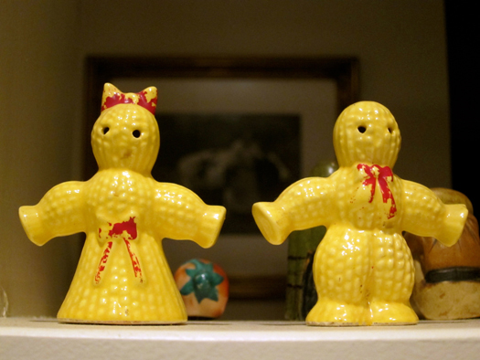 Gail Anderson’s Collection of Salt and Pepper Shakers: Slideshow: Slide 17