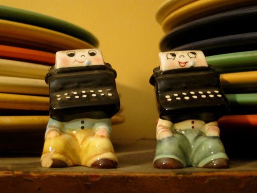 Gail Anderson’s Collection of Salt and Pepper Shakers: Slideshow: Slide 19