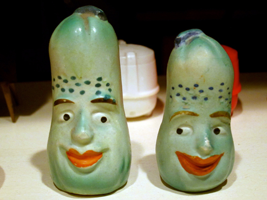 Gail Anderson’s Collection of Salt and Pepper Shakers: Slideshow: Slide 22